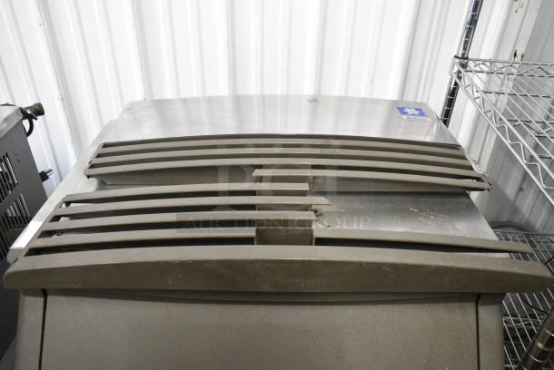 Manitowoc QF0406A Stainless Steel Commercial Self Contained Ice Machine. 115 Volts, 1 Phase. - Image 3 of 7