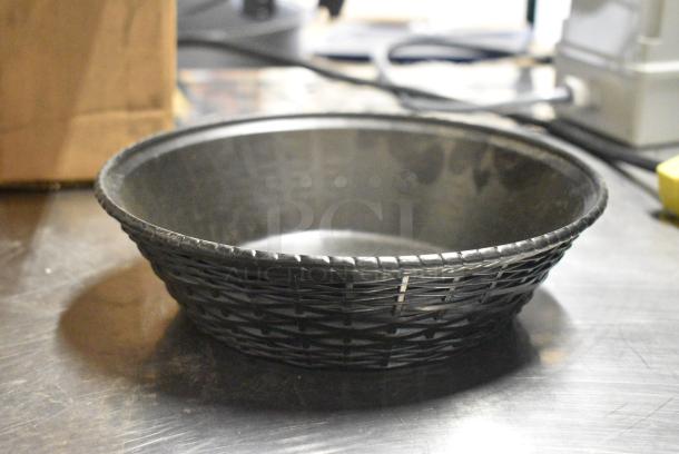 4 BRAND NEW! Boxes of 12 Carlisle 652403 Black Poly 9" Round Weave Pattern Basket. 4 Times Your Bid! - Image 1 of 6