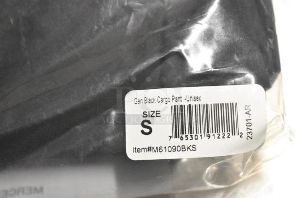 BRAND NEW! Box of Mercer Culinary Small Carago Pant - Image 4 of 5