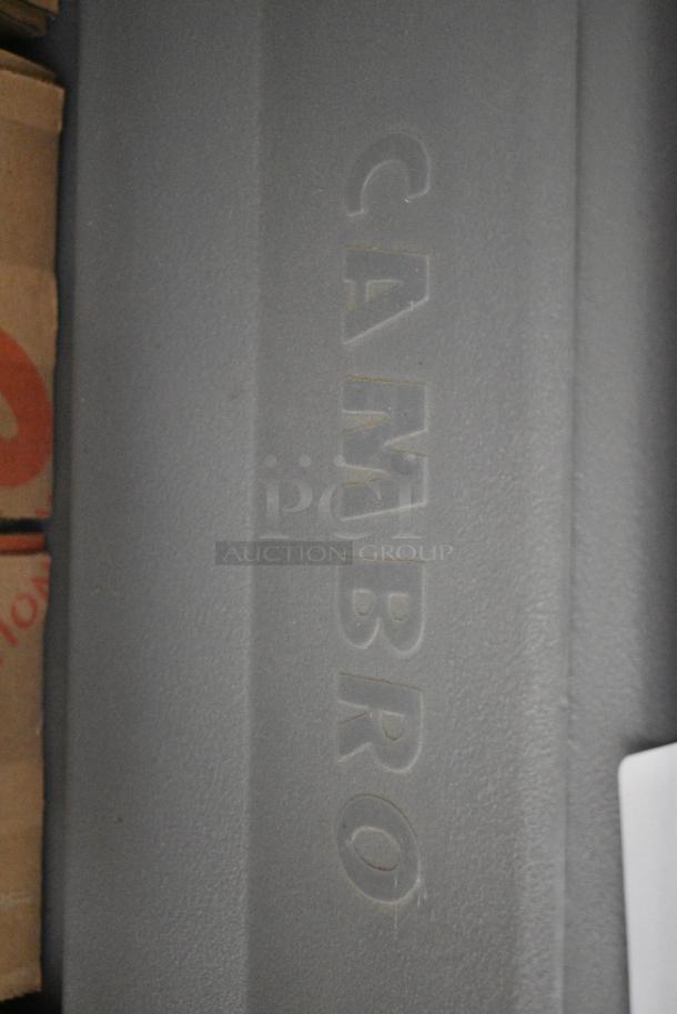 BRAND NEW SCRATCH AND DENT! Cambro CMBH1826LF(191) Camtherm® Granite Gray Low Profile Electric Hot Food Holding Cabinet in Fahrenheit on Commercial Casters w/ 12 Boxes of Cambro Slide Rails. 120 Volts, 1 Phase. Tested and Working! - Image 2 of 8
