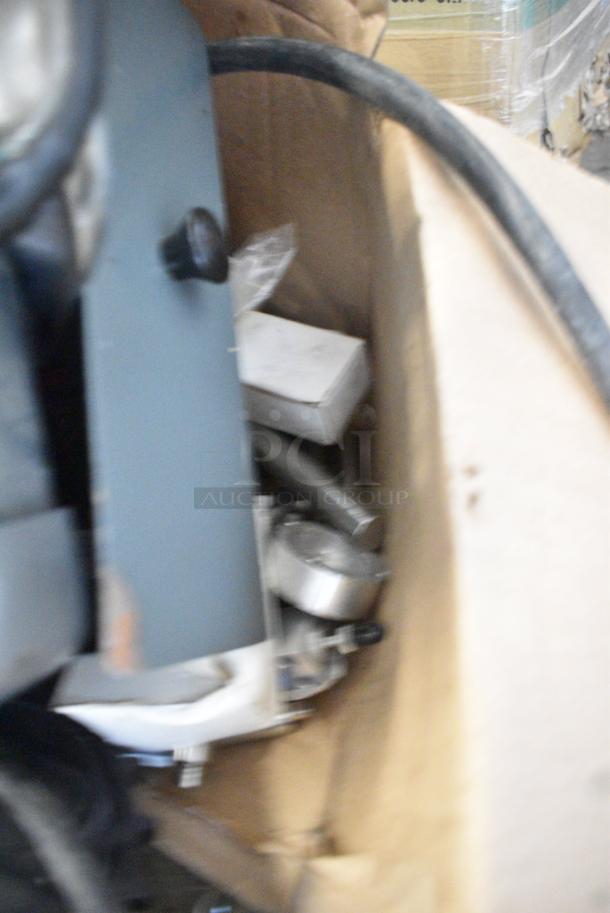 Thomsen CL3504 Motor w/ Extra Pieces. 115/230 Volts, 1 Phase. - Image 4 of 10
