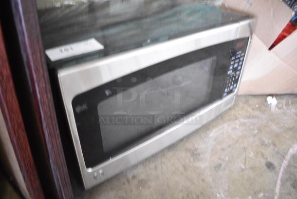 General Electric GE JES2051SN4SS Microwave Oven. 120 Volts, 1 Phase. - Image 2 of 6