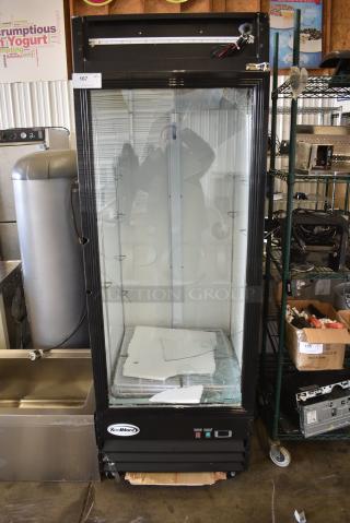BRAND NEW SCRATCH AND DENT! 2024 KoolMore MDR-1GD-23C Metal Commercial Single Door Reach In Cooler Merchandiser. See Pictures for Broken Glass. 115 Volts, 1 Phase. Tested and Working!