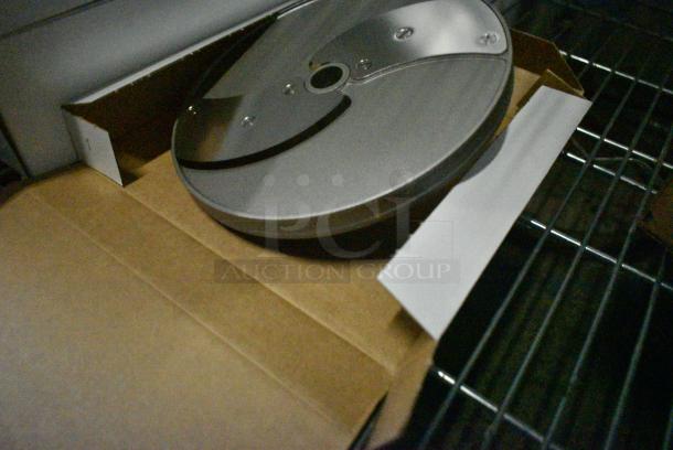 3 BRAND NEW SCRATCH AND DENT! Robot Coupe Food Processor Blades Including 28064W 1/8" Slicing Disc. 3 Times Your Bid! - Image 3 of 6