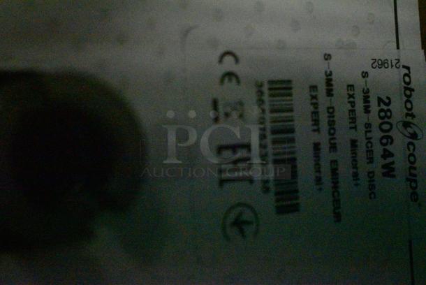 3 BRAND NEW SCRATCH AND DENT! Robot Coupe Food Processor Blades Including 28064W 1/8" Slicing Disc. 3 Times Your Bid! - Image 6 of 6