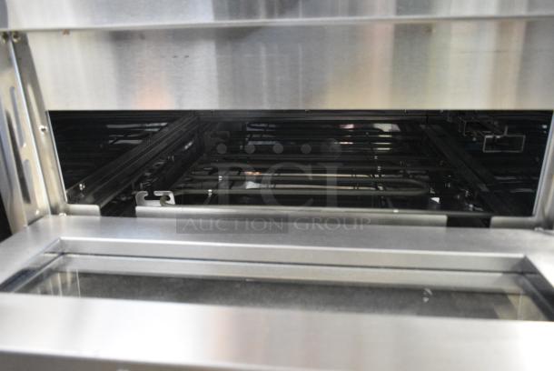 BRAND NEW SCRATCH AND DENT! Avantco 177DPO18S Stainless Steel Commercial Countertop Electric Powered Pizza Oven. 120 Volts, 1 Phase. Tested and Working! - Image 6 of 8