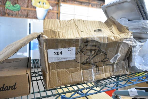 BRAND NEW SCRATCH AND DENT! L. Teller M500 14" Diameter Tin-Plated #5 Rotary Food Mill 3mm Grid - 8 Qt. Capacity - Image 2 of 5