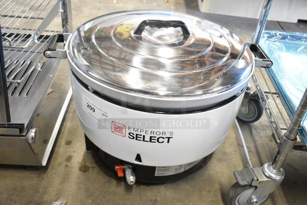 BRAND NEW SCRATCH AND DENT! Emperors Select 478EGRCB140NG Natural Gas 140 Cup (70 Cup Raw) Gas Rice Cooker / Warmer - 27,500 BTU. - Image 1 of 4