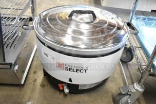 BRAND NEW SCRATCH AND DENT! Emperors Select 478EGRCB140NG Natural Gas 140 Cup (70 Cup Raw) Gas Rice Cooker / Warmer - 27,500 BTU.