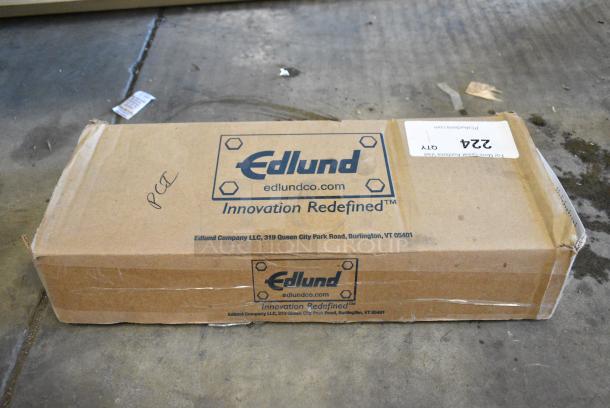 BRAND NEW SCRATCH AND DENT! Box of Edlund Stainless Steel Tongs - Image 2 of 4