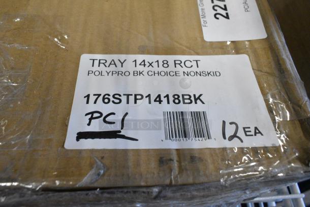 BRAND NEW SCRATCH AND DENT! Box of 12 176STP1418BK Choice 14" x 18" Black Rectangle Non-Skid Serving Tray - Image 4 of 4