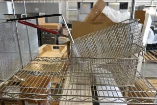 2 BRAND NEW SCRATCH AND DENT! Metal Fry Basket. 2 Times Your Bid!