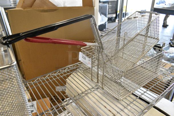 2 BRAND NEW SCRATCH AND DENT! Metal Fry Basket. 2 Times Your Bid! - Image 2 of 3