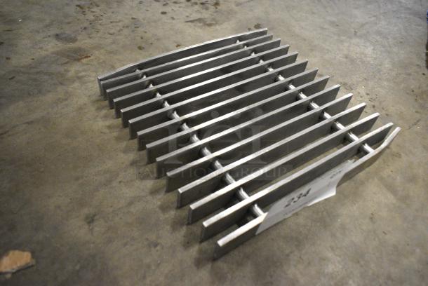 BRAND NEW SCRATCH AND DENT! Regency 600FS12GRATE 7-Gauge Stainless Steel Grate for 12" x 12" Floor Drains - Image 3 of 4