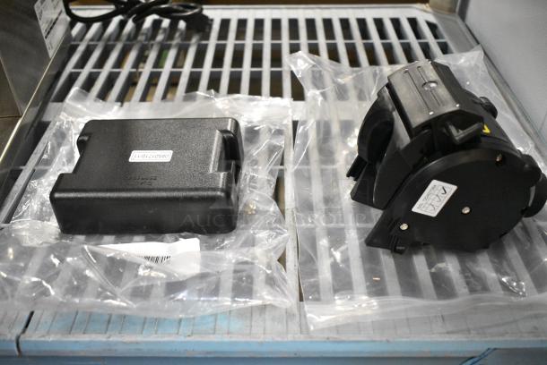 2 BRAND NEW SCRATCH AND DENT! Items Including 236PEMC710 MACHINE MAINBOARD FOR 236ECEM2C 236PEMC710 and 233505830502 Bunn 50583.0512 Brew Chamber. 2 Times Your Bid! - Image 1 of 8