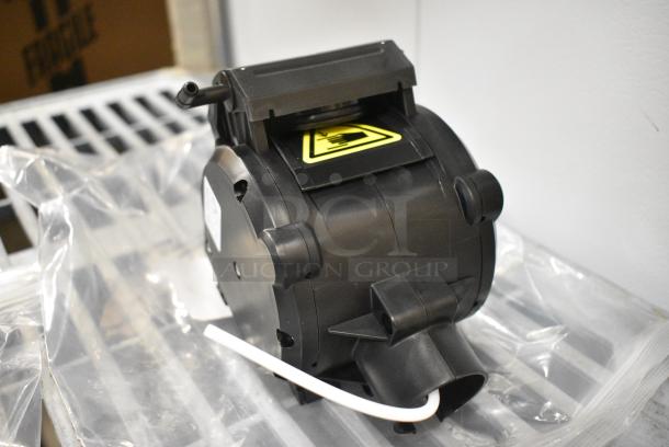 2 BRAND NEW SCRATCH AND DENT! Items Including 236PEMC710 MACHINE MAINBOARD FOR 236ECEM2C 236PEMC710 and 233505830502 Bunn 50583.0512 Brew Chamber. 2 Times Your Bid! - Image 5 of 8