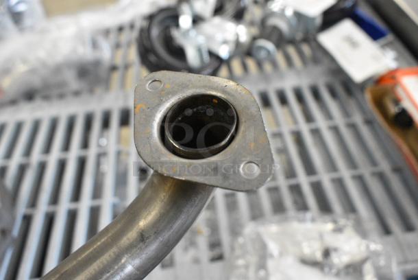 BRAND NEW SCRATCH AND DENT! Rear Open Top Burner - Image 7 of 7