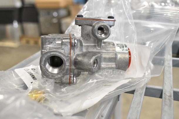 2 BRAND NEW SCRATCH AND DENT! Items Including HPCK14157031 Garland / US Range CK1415703 Hi-Temp Baso Valve Kit and Imperial 36240 Solenoid Valve 1/2 In HP36240. 2 Times Your Bid! - Image 4 of 8