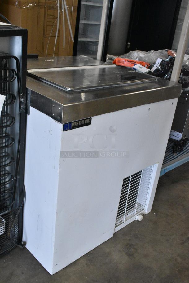 BRAND NEW SCRATCH AND DENT! Master-Bilt DC-4D 31" Flip Lid Ice Cream Dipping Cabinet. 208-230 Volts, 1 Phase. - Image 2 of 7