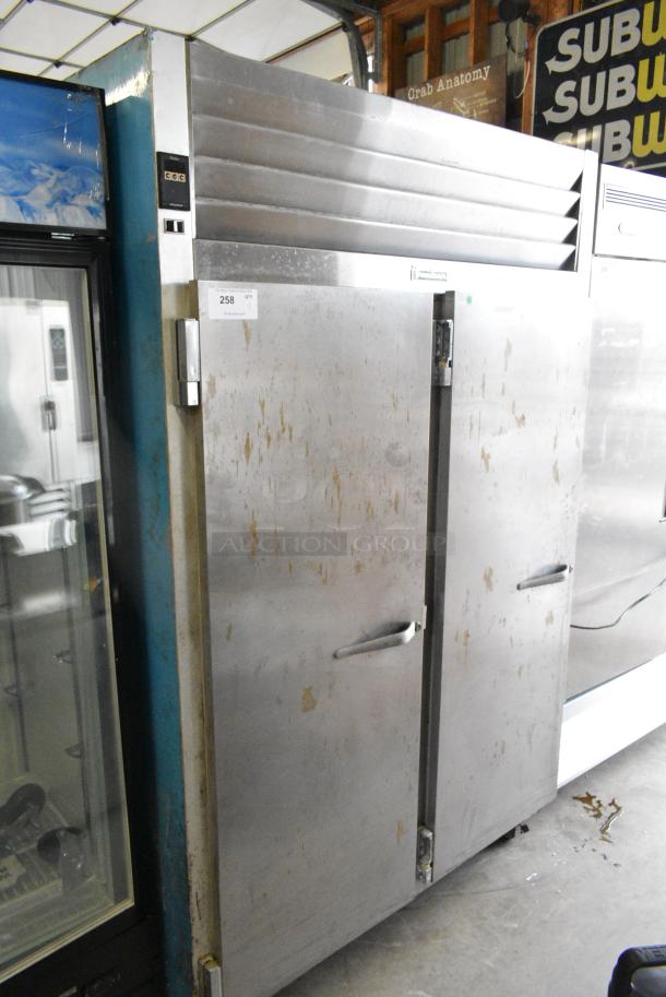 Traulsen G20013 Stainless Steel Commercial 2 Door Reach In Cooler. 115 Volts, 1 Phase. Tested and Powers On But Does Not Get Cold - Image 2 of 8