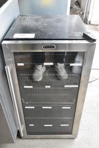 Whynter BR-130SB Metal Mini Cooler Merchandiser. 115 Volts, 1 Phase. Tested and Working!