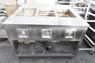 Wells SS206ULTD Stainless Steel 3 Bay Steam Table. 208/240 Volts.