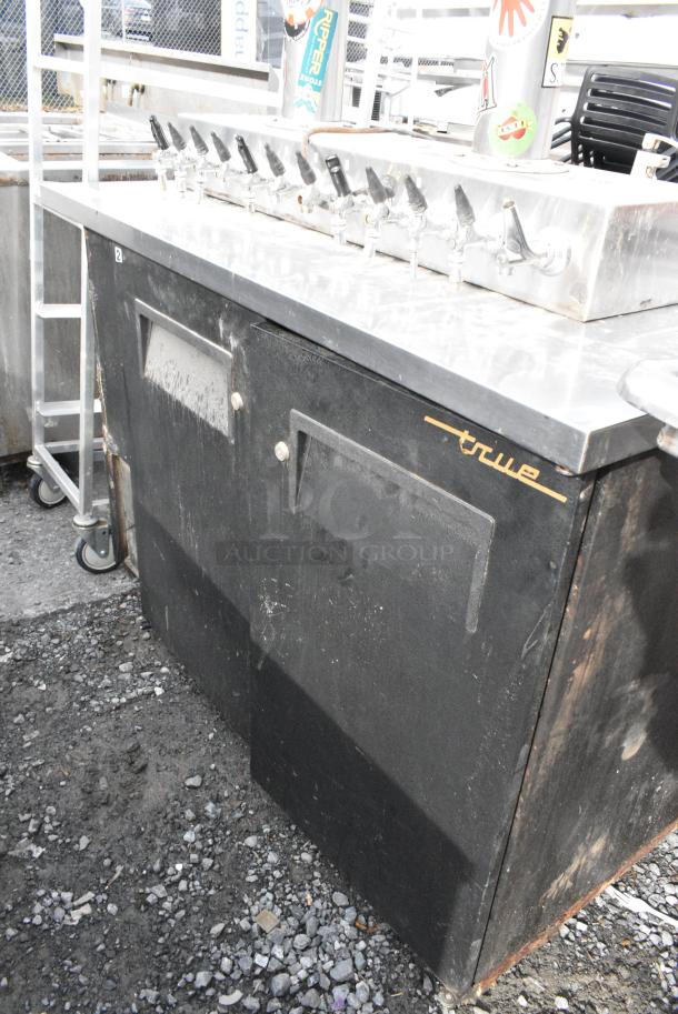 True TBB-24-48 Metal Commercial Back Bar Cooler w/ 12 Tap Beer Tower. 115 Volts, 1 Phase. - Image 2 of 6