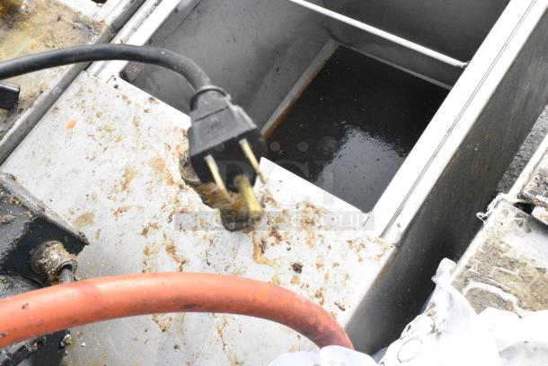Darling 402 Stainless Steel Commercial Oil Filtration Caddy on Commercial Casters. 120 Volts, 1 Phase. - Image 6 of 6