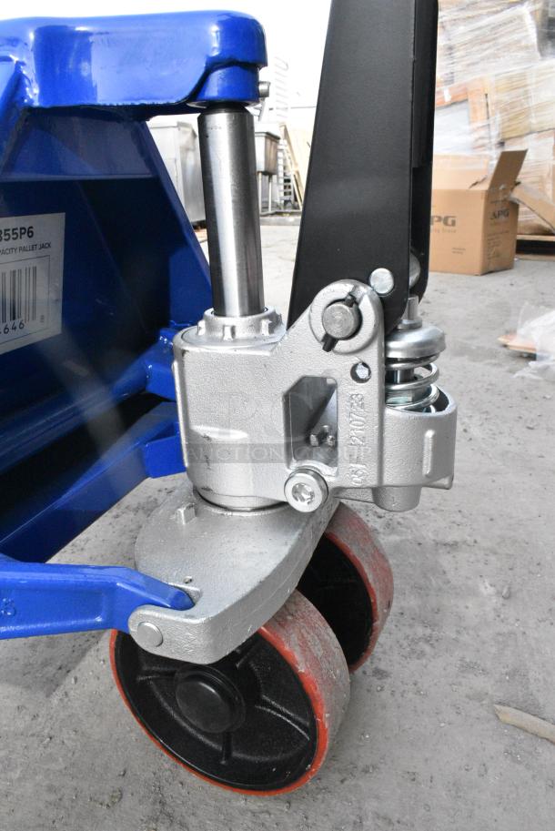 BRAND NEW SCRATCH AND DENT! 481LPT274855 Lavex 27" x 48" Manual Pallet Jack - 5500 lb. Capacity - Image 4 of 8
