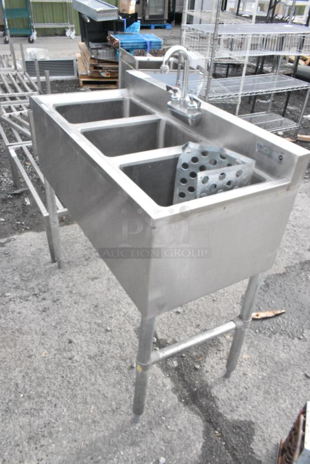 Stainless Steel 3 Bay Sink w/ Faucet and Handles. - Image 3 of 6