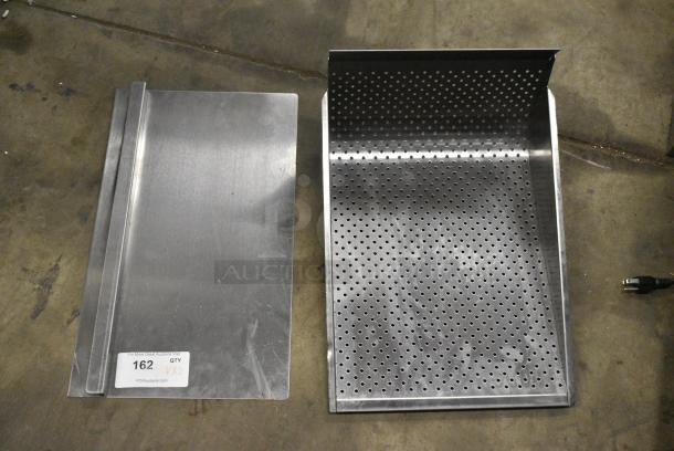 2 Metal Items; Dumping Station Insert and Panel. 2 Times Your Bid! - Image 1 of 5