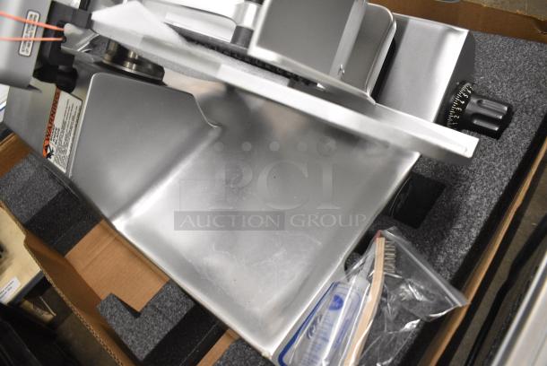 BRAND NEW SCRATCH AND DENT! 2021 Globe SG13-84 Stainless Steel Commercial Countertop Heavy-Duty Advanced Manual Meat Slicer w/ Blade Sharpener. 110 Volts, 1 Phase. Tested and Working! - Image 7 of 8