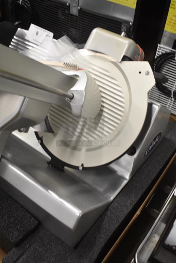 BRAND NEW SCRATCH AND DENT! 2021 Globe S13 Stainless Steel Commercial Countertop Heavy-Duty Manual Meat Slicer w/ Blade Sharpener. 110 Volts, 1 Phase. Tested and Working! - Image 3 of 6