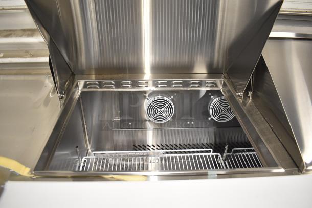BRAND NEW SCRATCH AND DENT! 2024 Migali C-SP60-24BT-HC Stainless Steel Commercial Sandwich Salad Prep Table Bain Marie Mega Top on Commercial Casters. 115 Volts, 1 Phase. Serial C-SP60-24BT-HCN45T044. Tested and Working! - Image 7 of 10