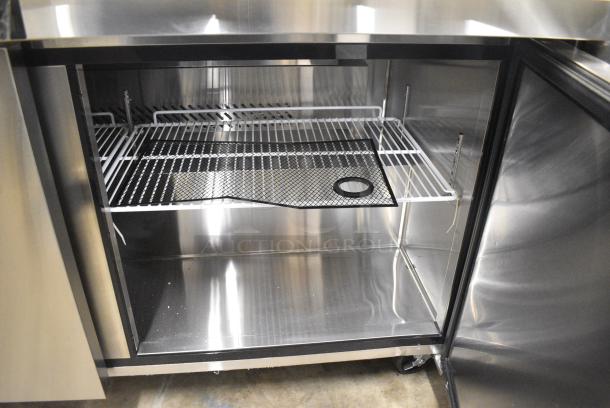 BRAND NEW SCRATCH AND DENT! 2024 Migali C-SP60-24BT-HC Stainless Steel Commercial Sandwich Salad Prep Table Bain Marie Mega Top on Commercial Casters. 115 Volts, 1 Phase. Serial C-SP60-24BT-HCN45T044. Tested and Working! - Image 9 of 10