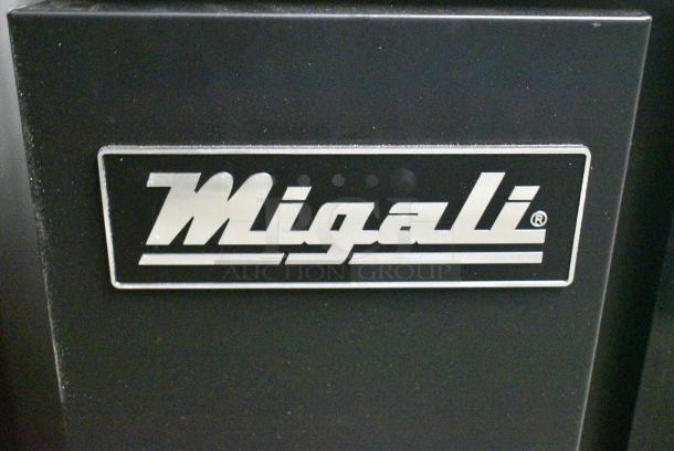 BRAND NEW SCRATCH AND DENT! 2024 Migali C-BB72SG-HC Stainless Steel Commercial 3 Door Back Bar Cooler Merchandiser. 115 Volts, 1 Phase. Serial 5737915686609. Tested and Working! - Image 4 of 9