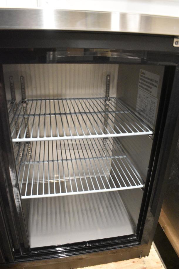 BRAND NEW SCRATCH AND DENT! 2024 Migali C-BB72SG-HC Stainless Steel Commercial 3 Door Back Bar Cooler Merchandiser. 115 Volts, 1 Phase. Serial 5737915686609. Tested and Working! - Image 7 of 9