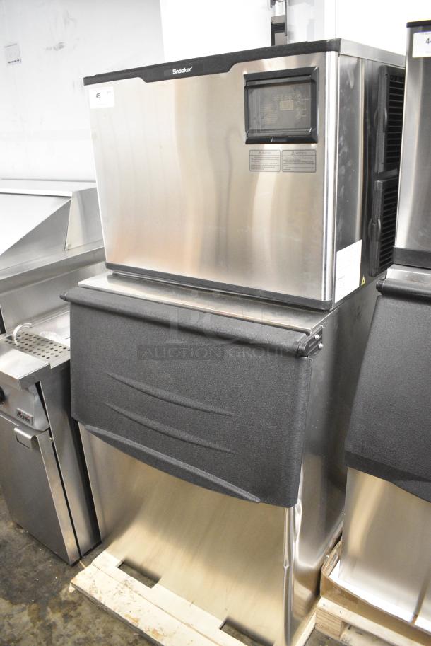 BRAND NEW SCRATCH AND DENT! 2024 Snooker SK-529 Stainless Steel Commercial Full Cube High Capacity Ice Head on Commercial Bin. 115 Volts, 1 Phase. Serial 09502304. - Image 2 of 7