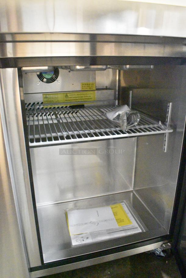 BRAND NEW SCRATCH AND DENT! Qingdao TSSU-48T Stainless Steel Commercial Sandwich Salad Prep Table Mega Top Bain Marie on Commercial Casters. 115 Volts, 1 Phase. Serial ST2300201TS48M22A001. Tested and Working! - Image 5 of 7