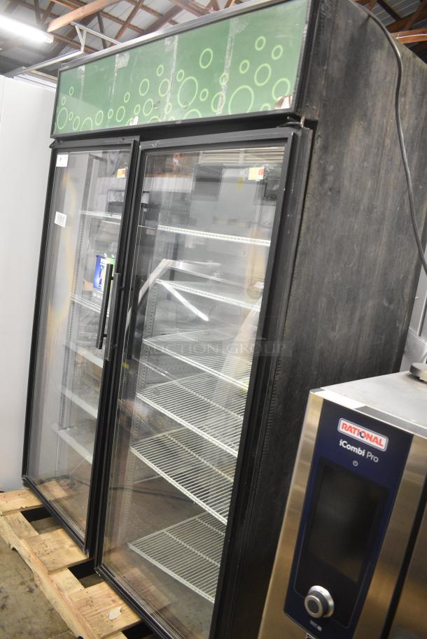 True GDM-52TM-RL-LD Metal Commercial 2 Door Reach in Cooler Merchandiser w/ Poly Coated Racks. 115 Volts, 1 Phase. Tested and Working! - Image 1 of 5