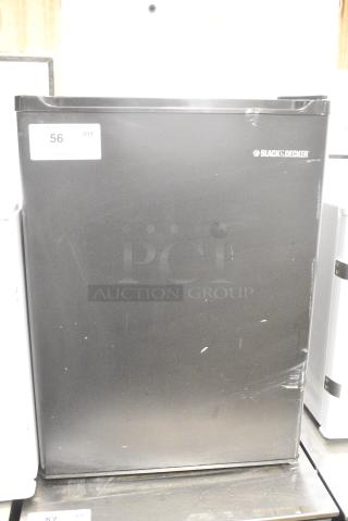 Black & Decker BCF27B Mini Cooler. 115 Volts, 1 Phase. Tested and Working!