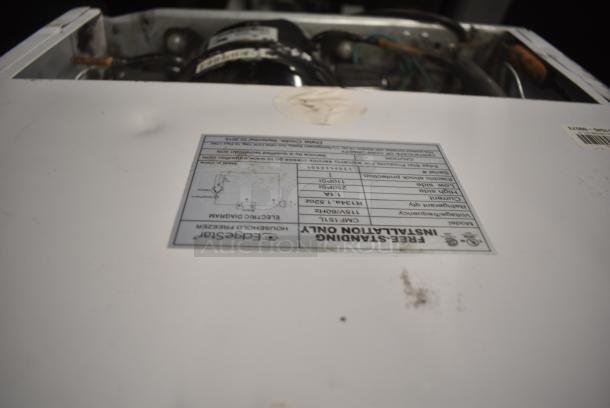 EdgeStar CMF151L Mini Freezer. 115 Volts, 1 Phase. Tested and Powers On But Does Not Get Cold - Image 5 of 6