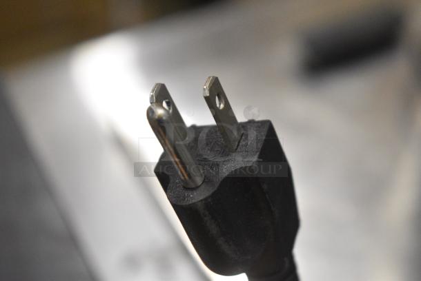 Igloo IRF32BK Mini Cooler. 115 Volts, 1 Phase. Tested and Working! - Image 6 of 7