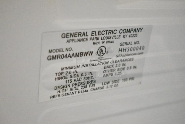 General Electric GE GMR04AAMBWW Mini Cooler. 115 Volts, 1 Phase. Tested and Does Not Power On - Image 7 of 7