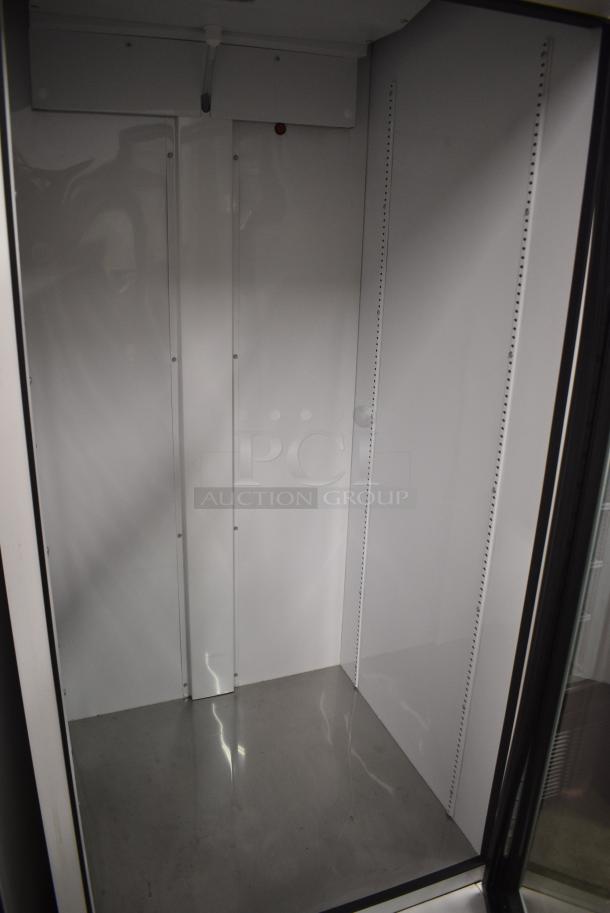 2021 True TSCI-600R-G-PH Metal Commercial Single Door Reach in Cooler Merchandiser. 115 Volts, 1 Phase. Tested and Working! - Image 3 of 5