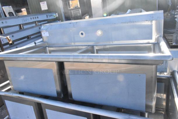 BRAND NEW SCRATCH AND DENT! Regency 600S22323 96" 16-Gauge Stainless Steel Two Compartment Commercial Sink with Stainless Steel Legs, Cross Bracing, and 2 Drainboards - 23" x 23" x 12" Bowls. No Legs. - Image 2 of 5