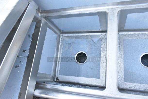 BRAND NEW SCRATCH AND DENT! Regency 600S2171718R 57" 16 Gauge Stainless Steel Two Compartment Commercial Sink with Galvanized Steel Legs and 1 Drainboard - 17" x 17" x 12" Bowls - Right Drainboard.  No Legs. - Image 4 of 5