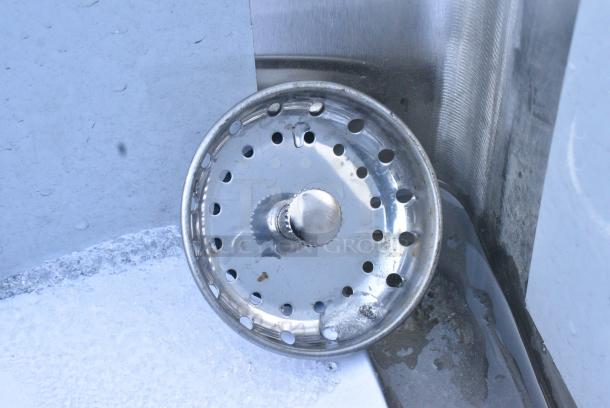 BRAND NEW SCRATCH AND DENT! Regency 600ST3060L Stainless Steel Counter w/ Single Bay Sink. Bay 16.5x16.5x11.5. No Legs. - Image 5 of 6