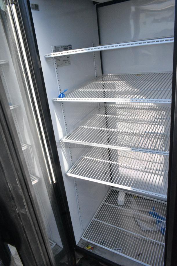 True GDM-52TM-RL-LD Metal Commercial 2 Door Reach In Cooler Merchandiser w/ Poly Coated Racks. 115 Volts, 1 Phase. - Image 2 of 5