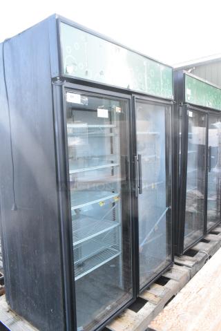 True GDM-52TM-RL-LD Metal Commercial 2 Door Reach In Cooler Merchandiser w/ Poly Coated Racks. 115 Volts, 1 Phase.